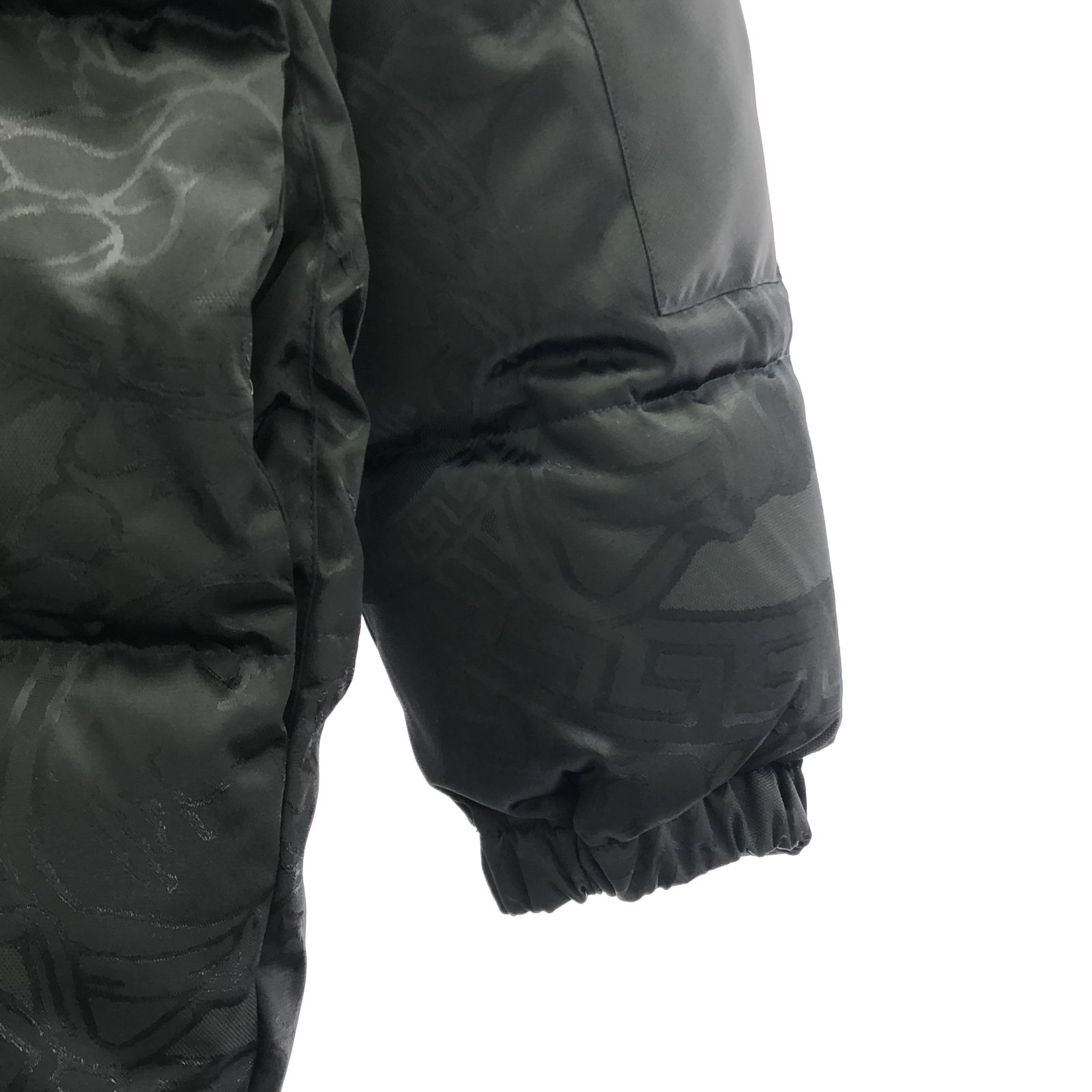 VERSACE ヴェルサーチ バロッコプリントダウンジャケット ダウン