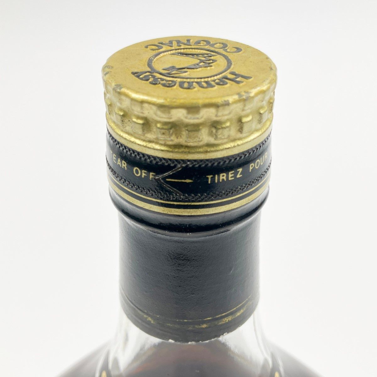 ▲ヘネシー XO Hennessy 金キャップ クリアボトル 旧ラベル 箱付 楽天市場】【送料無料】 ヘネシー XO Hennessy 金キャップ クリア