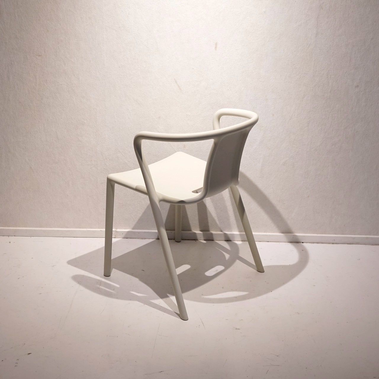 MAGIS マジス Air Arm Chair エアアームチェア ホワイト