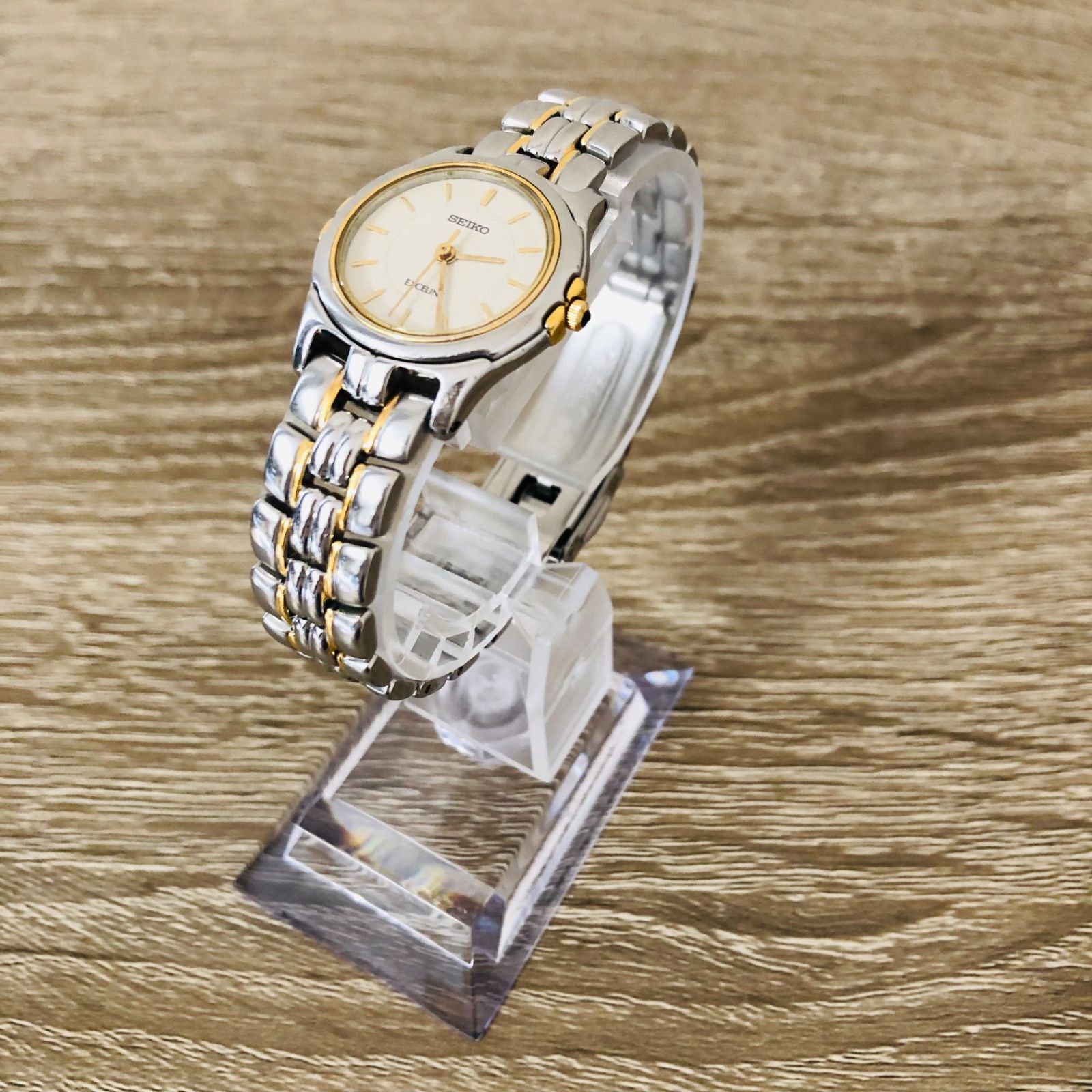 稼働品 SEIKO セイコー エクセリーヌ レディース腕時計 クォーツ シルバー SEIKO セイコー レディース 腕時計 エクセリーヌ シルバー