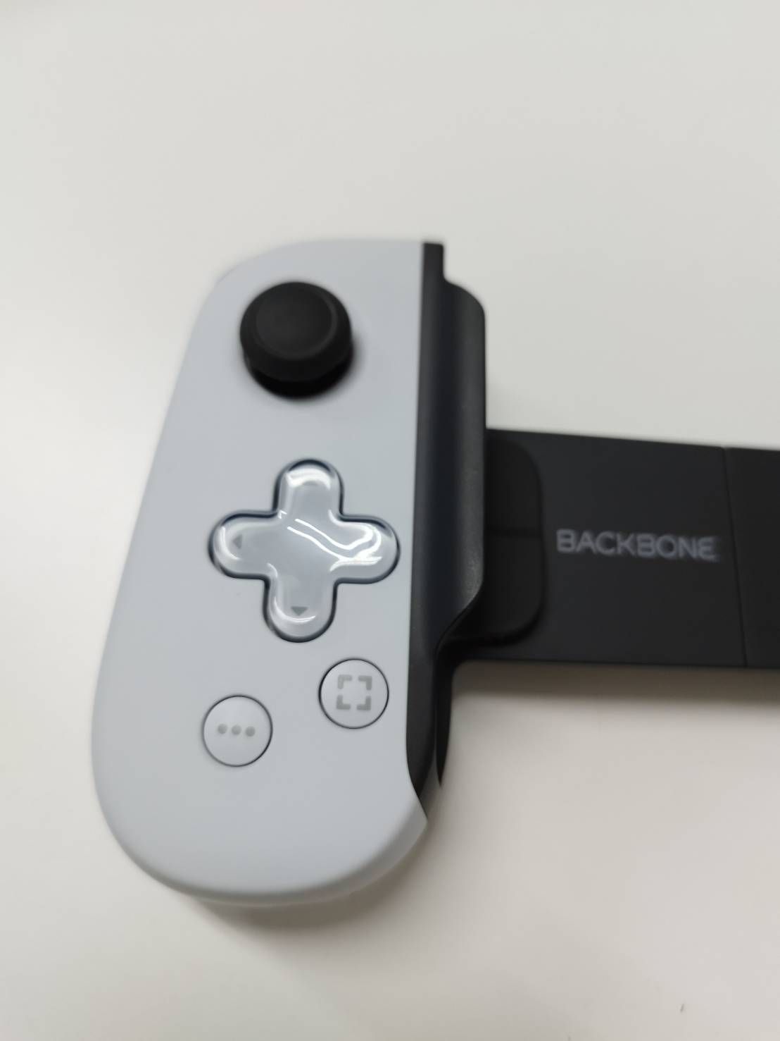 PlayStation BACKBONE ONE (USB-C) 第2世代 BB-51-P-WS PlayStation BACKBONE ONE (USB-C) 第2世代 BB-51-P-WS
