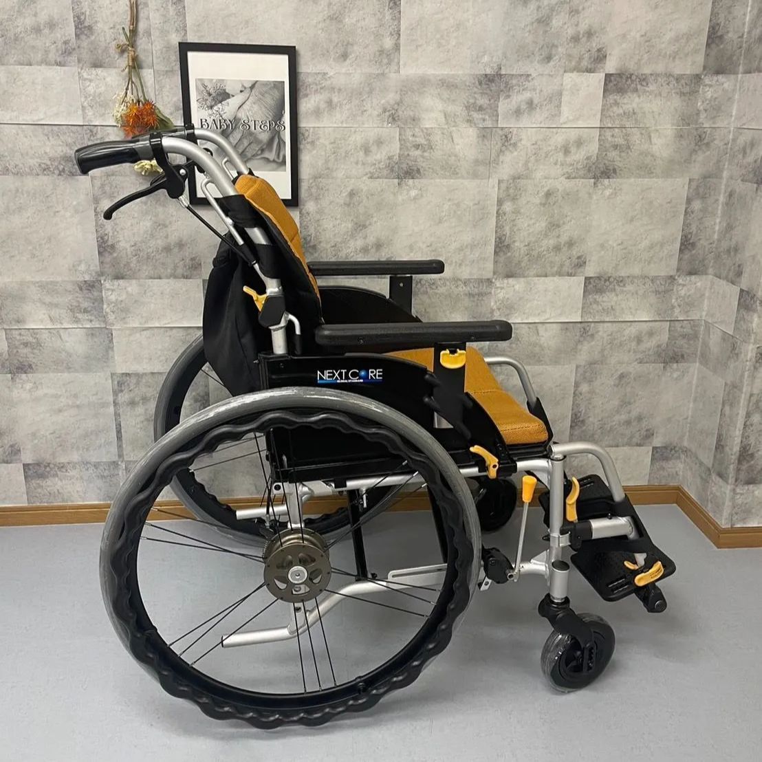 ♪松永製作所/マツナガ 自走式車椅子 NEXT COREシリーズ NEXT-50B♪