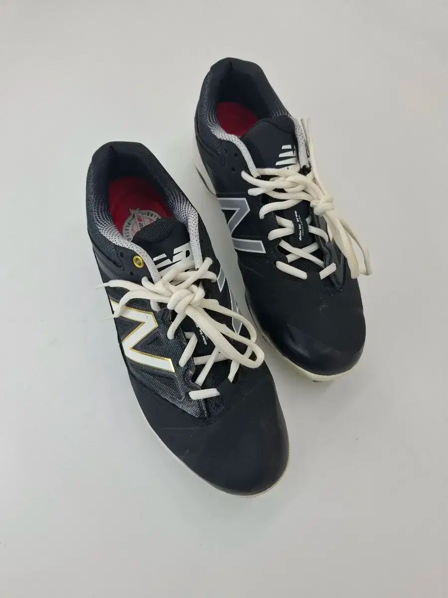 ニューバランス