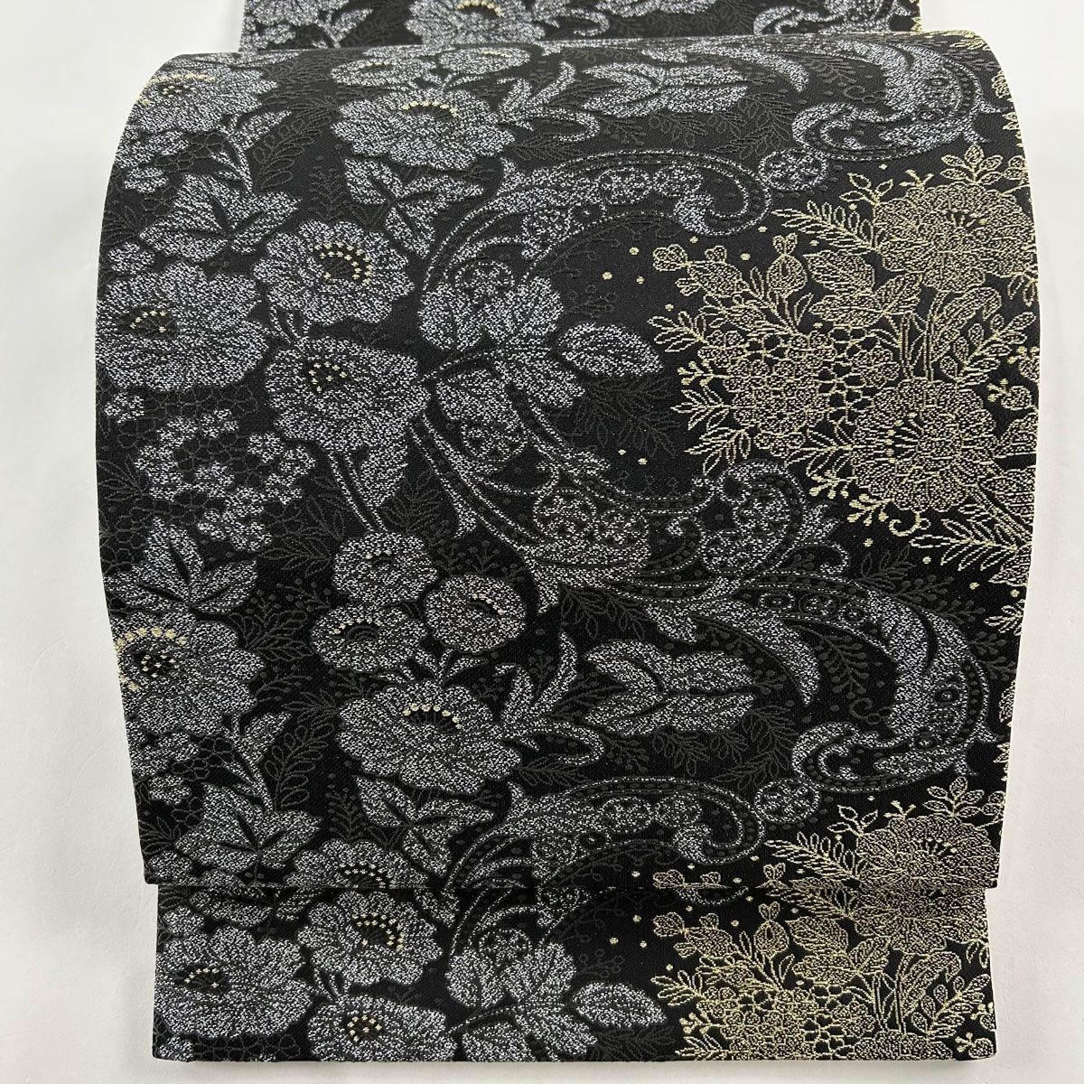 袋帯 名品 草花 流水 箔 黒灰 六通 正絹