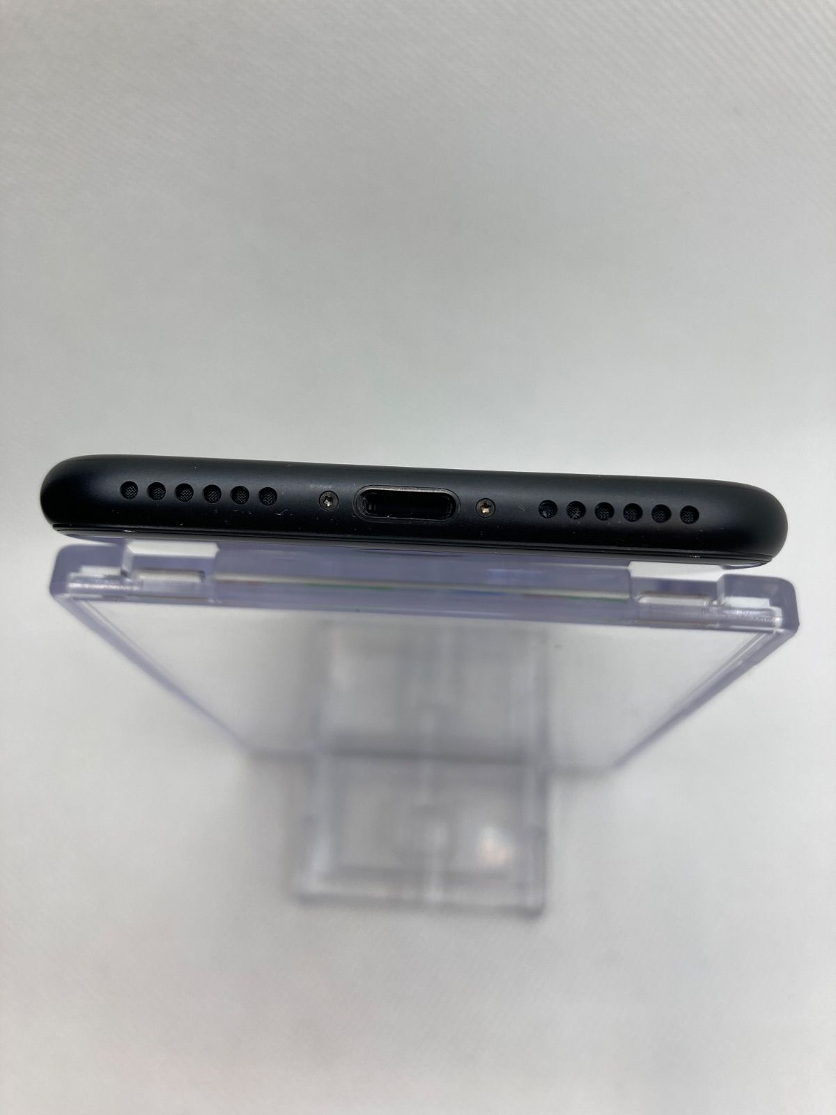 定番人気，低価 iPhone7 (中古品) ジャンク SIMロック解除済み 32GB 1239
