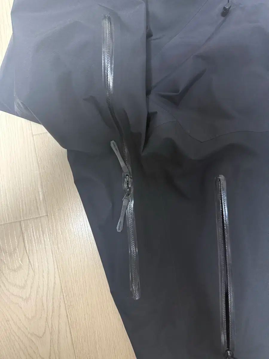 ARC TERYX アークテリクス ベータ sl ハイブリッド