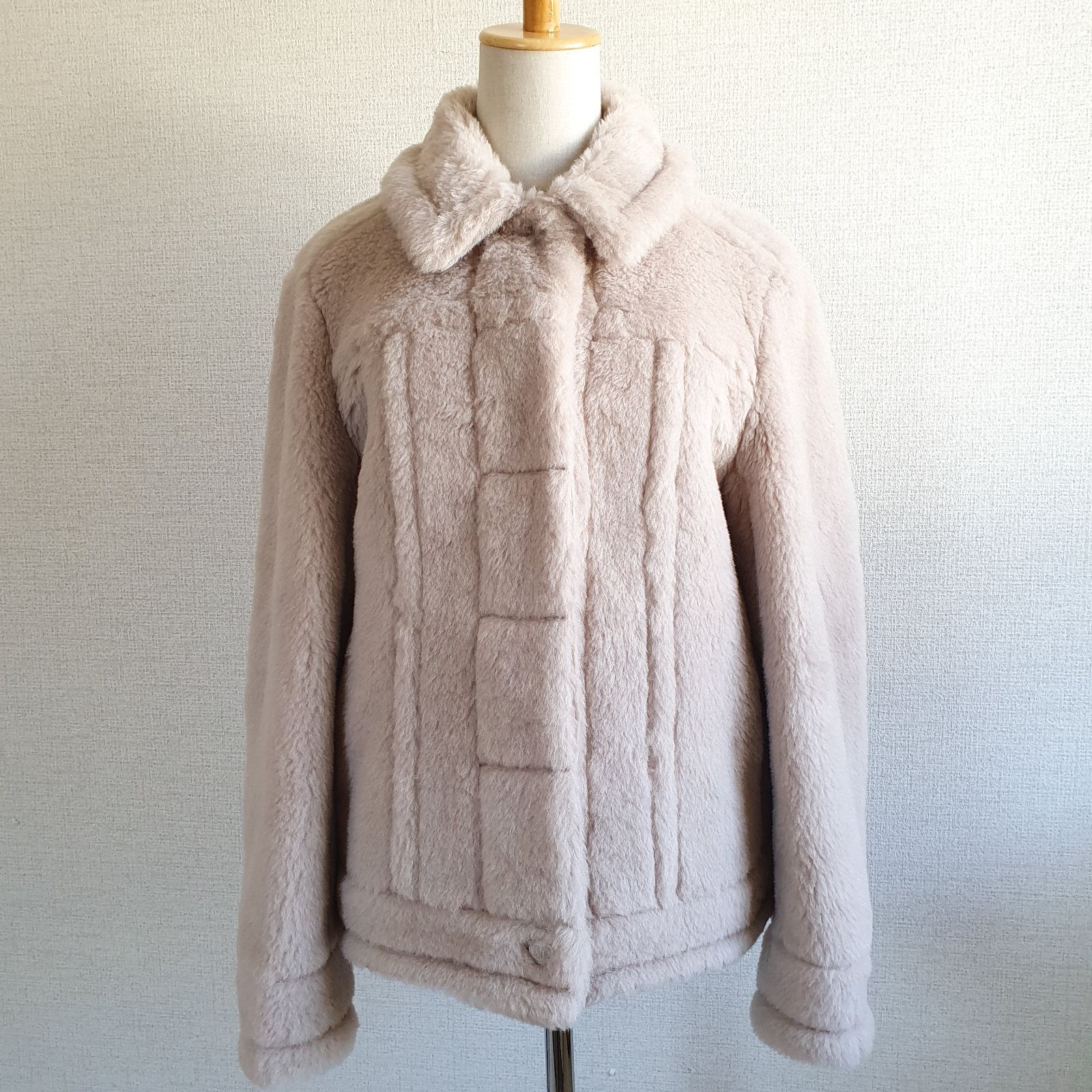 新品・未使用】MAX MARA テディベア ショートジャケット ベージュ 38サイズ 2310860139600 - メルカリ