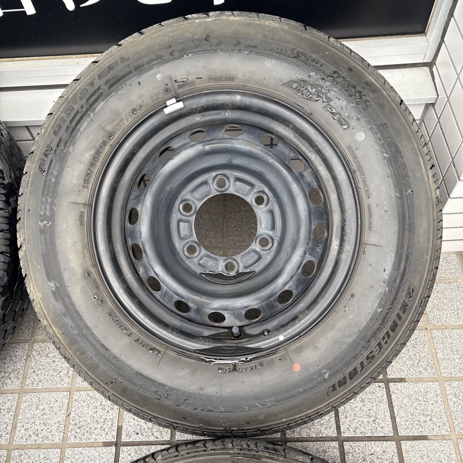 TOYOTA トヨタ 200系ハイエース 純正スチールホイールタイヤセット 鉄