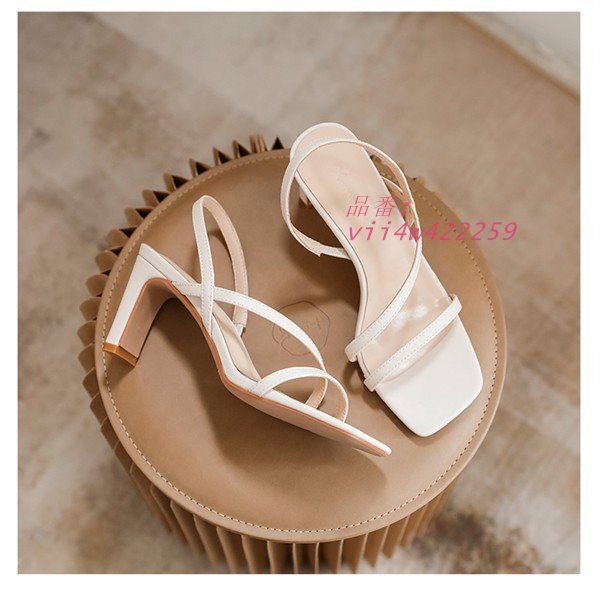 華奢ストラップサンダル