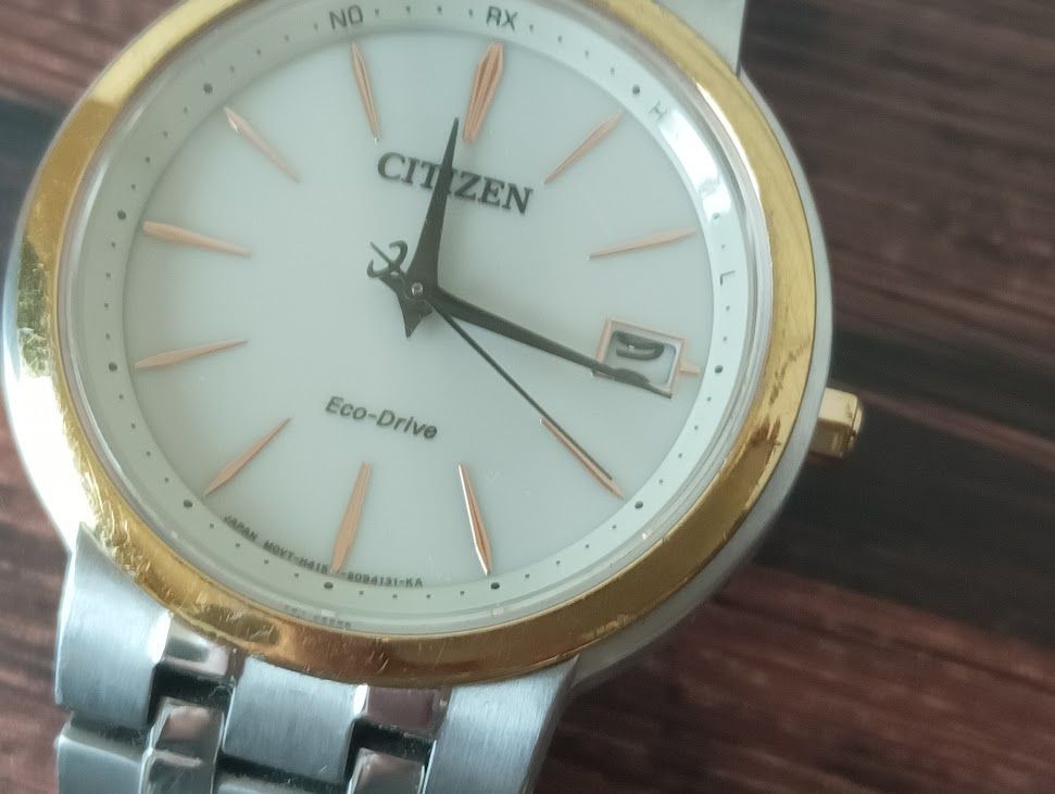 CITIZEN 腕時計 エコドライブ H415-S063329 白文字盤　ゴールド 動作未確認　管理番号KKV449