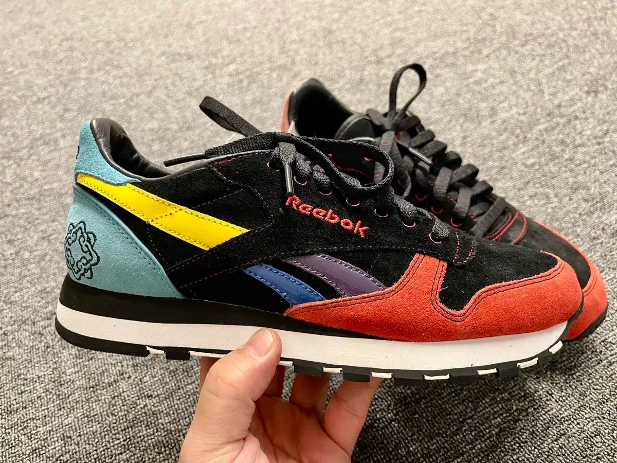 Reebok リーボック