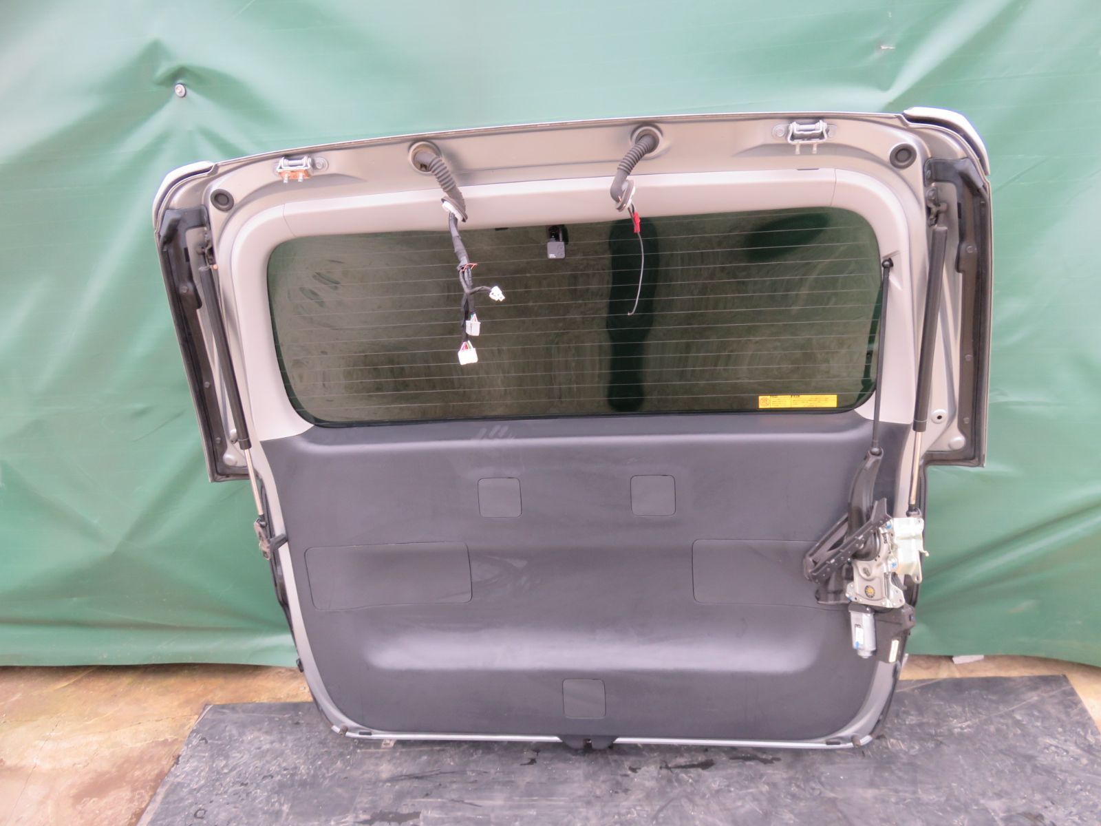 パワーバックドア リアゲート