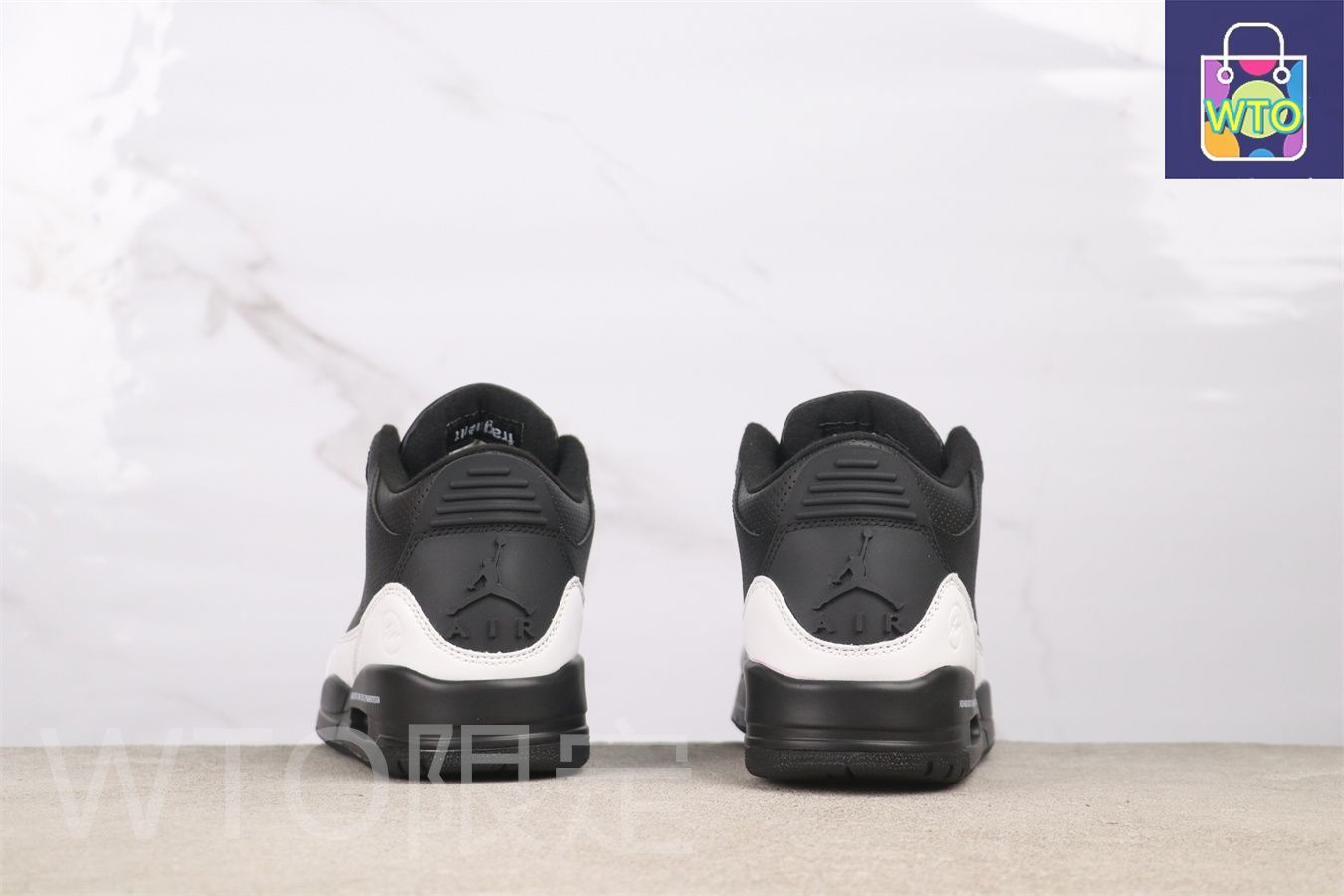 バスケットシューズ 136064-080