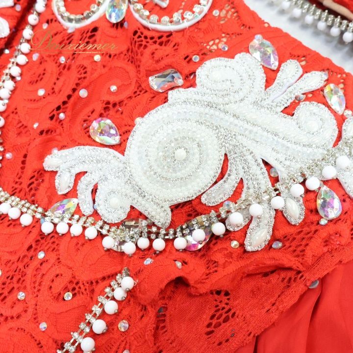 真っ赤 シルバー