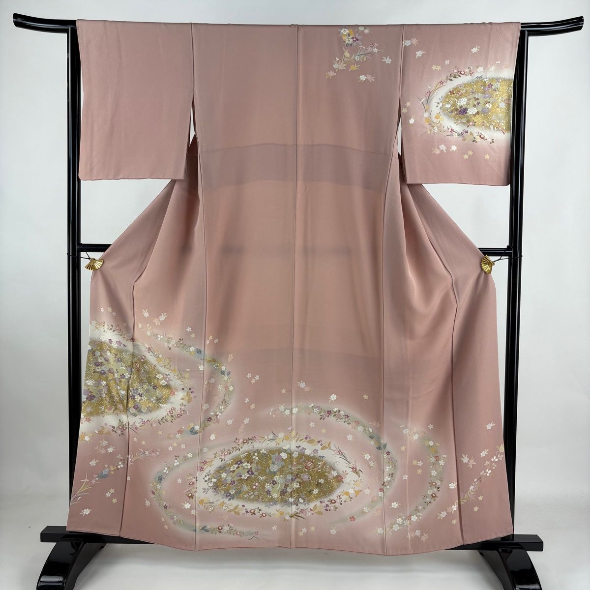 訪問着 身丈158cm 裄丈64cm M 袷 宝尽くし 草花 金銀彩 金糸 ピンクベージュ 正絹 名品