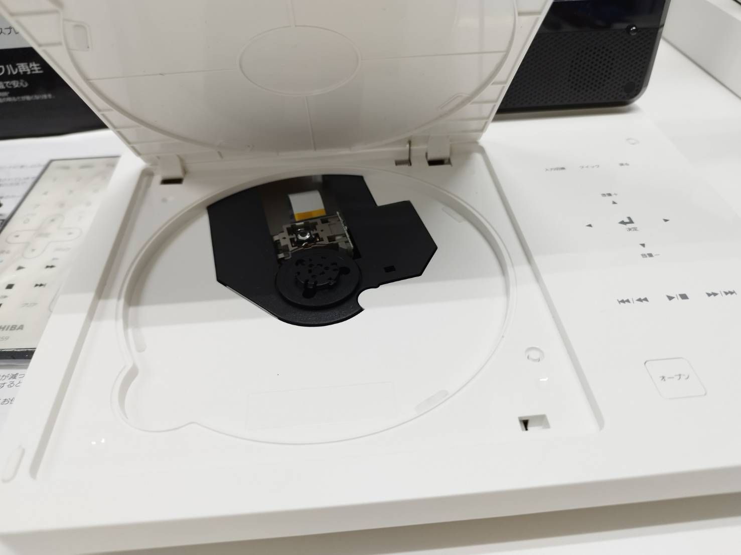 TOSHIBA SD-P910S ポータブルDVDプレーヤー/9v型/2022年製