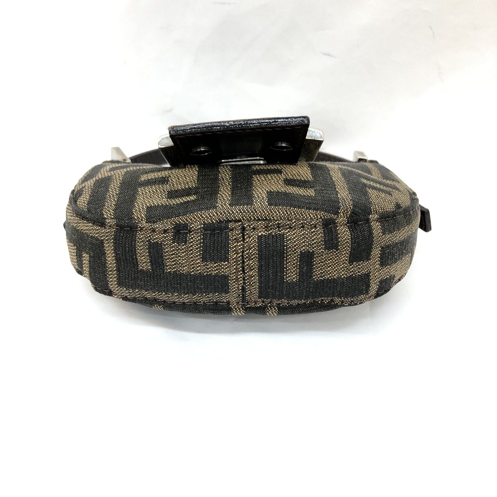 FENDI ミニクロワッサン s-l1200.jpg