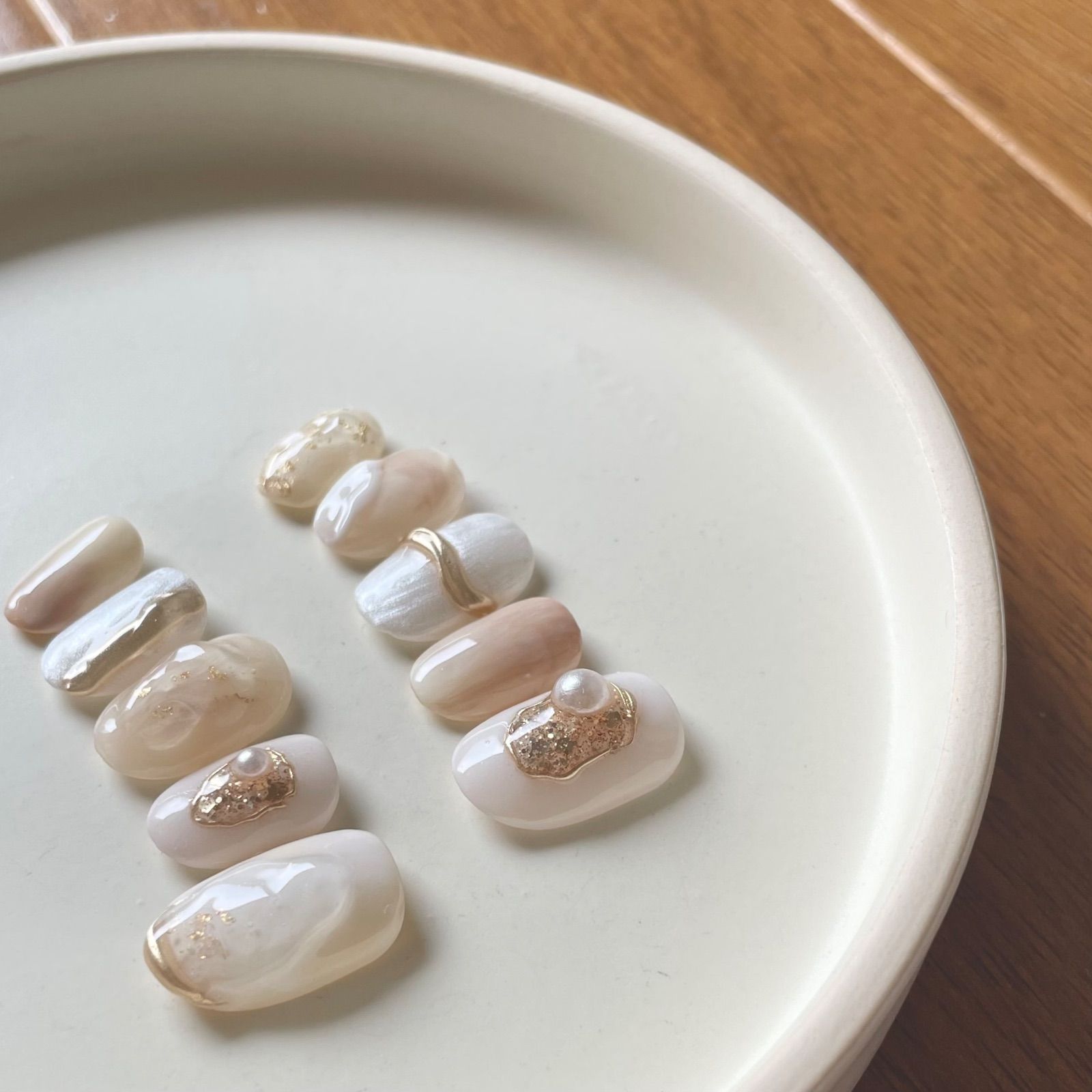 サイズオーダー】ネイルチップ #42 アイボリー ホワイトゴールド