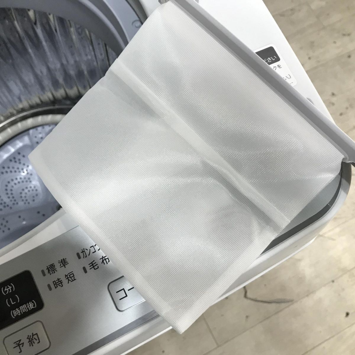 ホワイト系 ES-GE7F-W