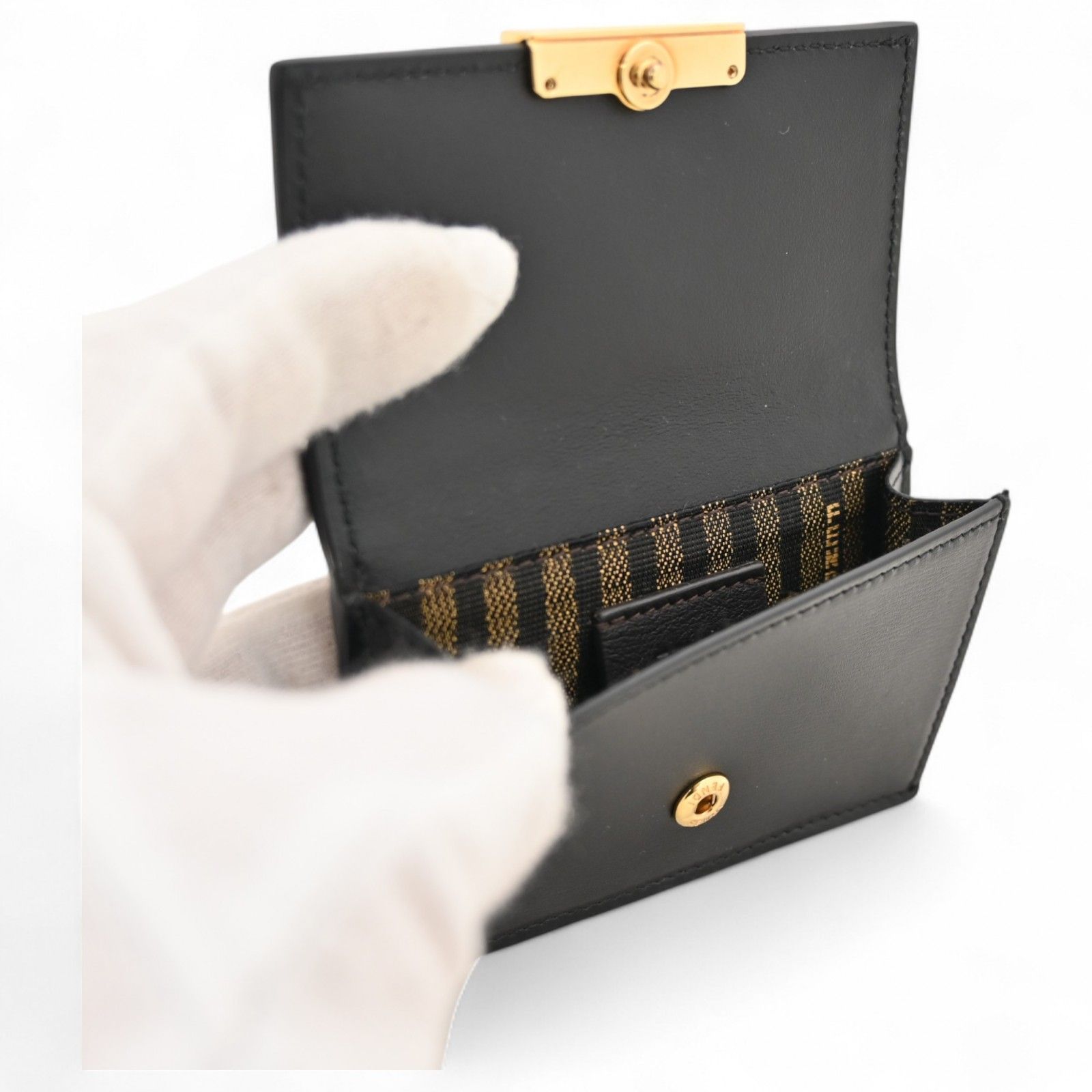 FENDI 黒 レザー カード パスケース FENDI ブラック レザー カードケース