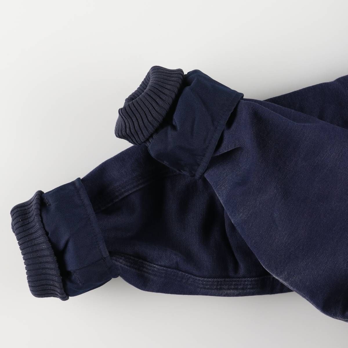 日本全国無料配達。 古着 カーハート Carhartt アクティブジャケット 中綿入り ダックフルジップパーカー レディースM相当|eaa584735