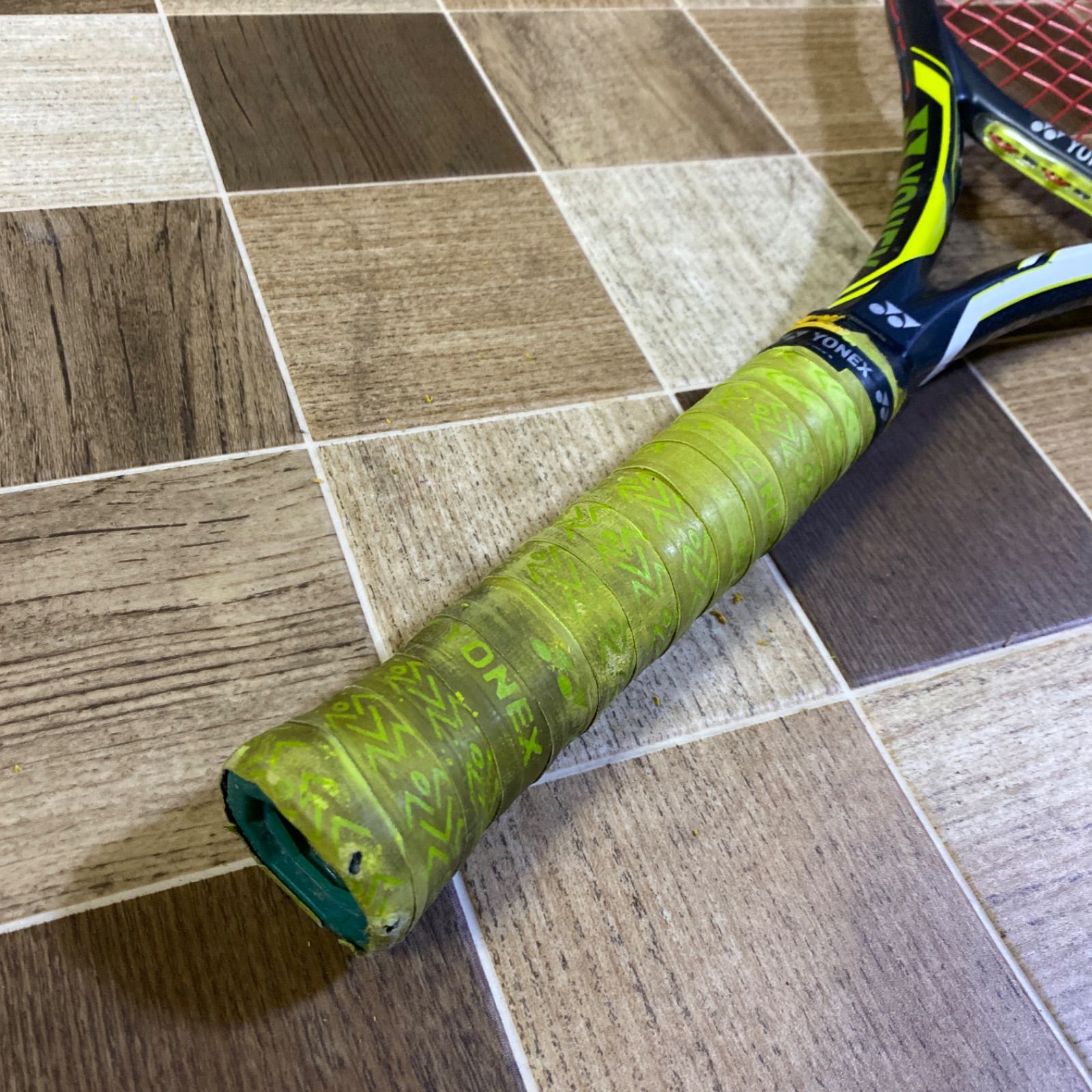 テニスラケット 品