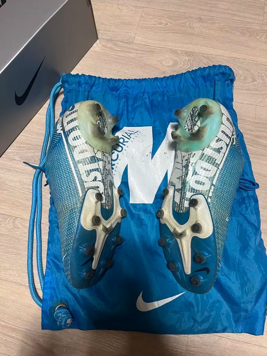 ナイキ マーキュリアル