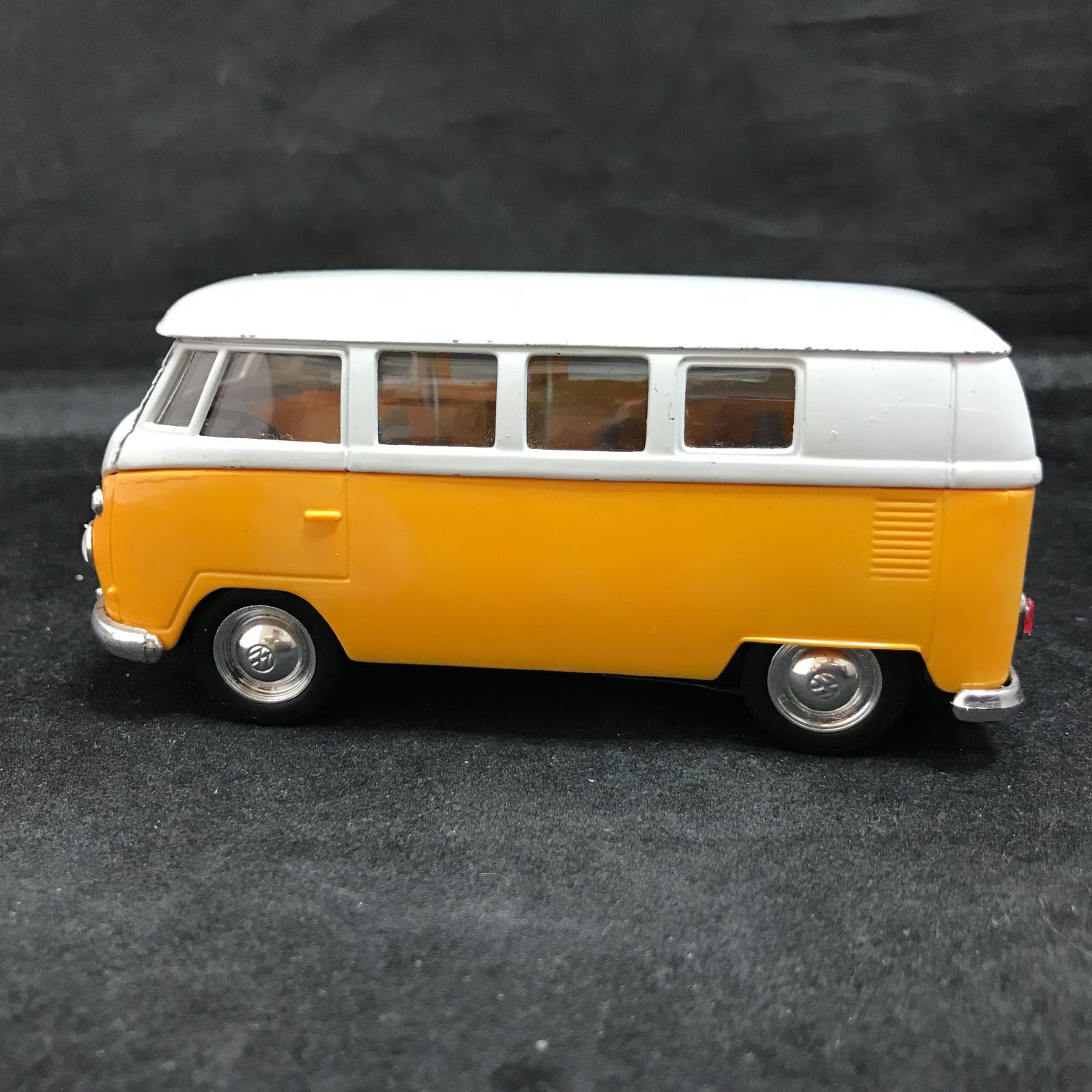 3059 WELLY NO.9764 Volkswagen Microbus(1962)黄色 プルバックカー