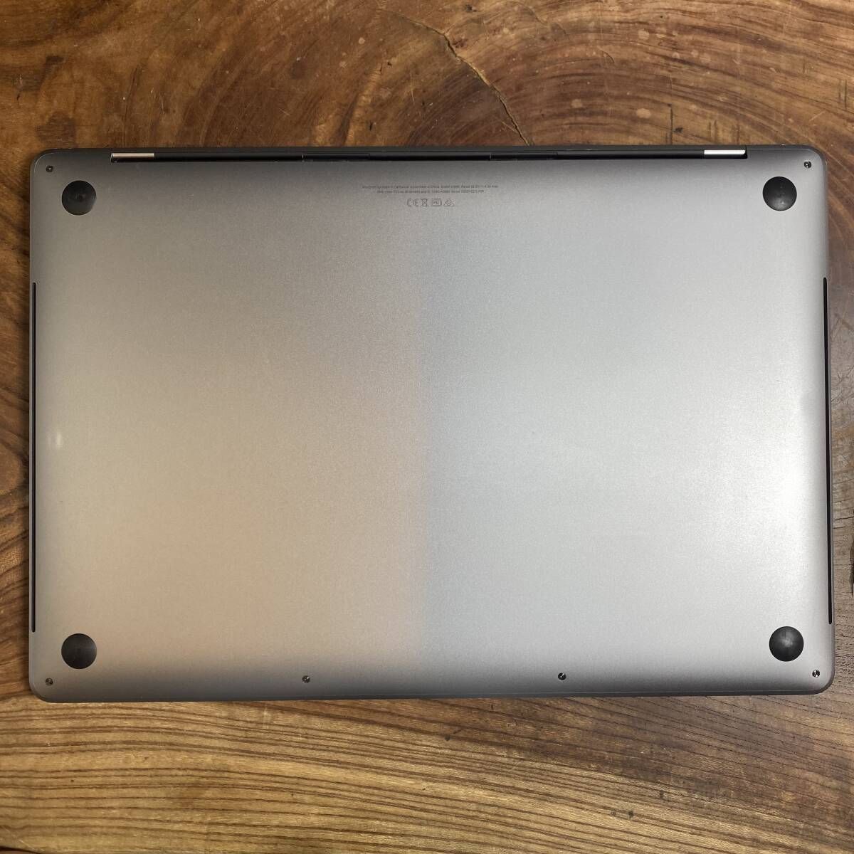 新品バッテリー/美品］Apple MacBook Pro 15inch 2019/Core i9 2.4GHz