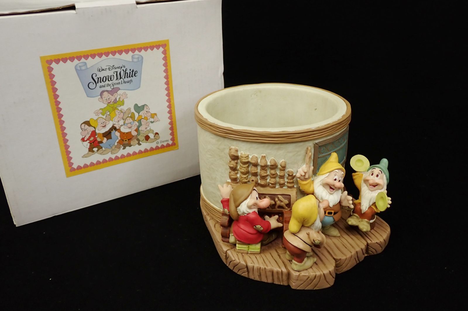 園芸用品 ◇雑貨51 未使用 Disney 白雪姫 7人のこびと プランター (小) KD-
