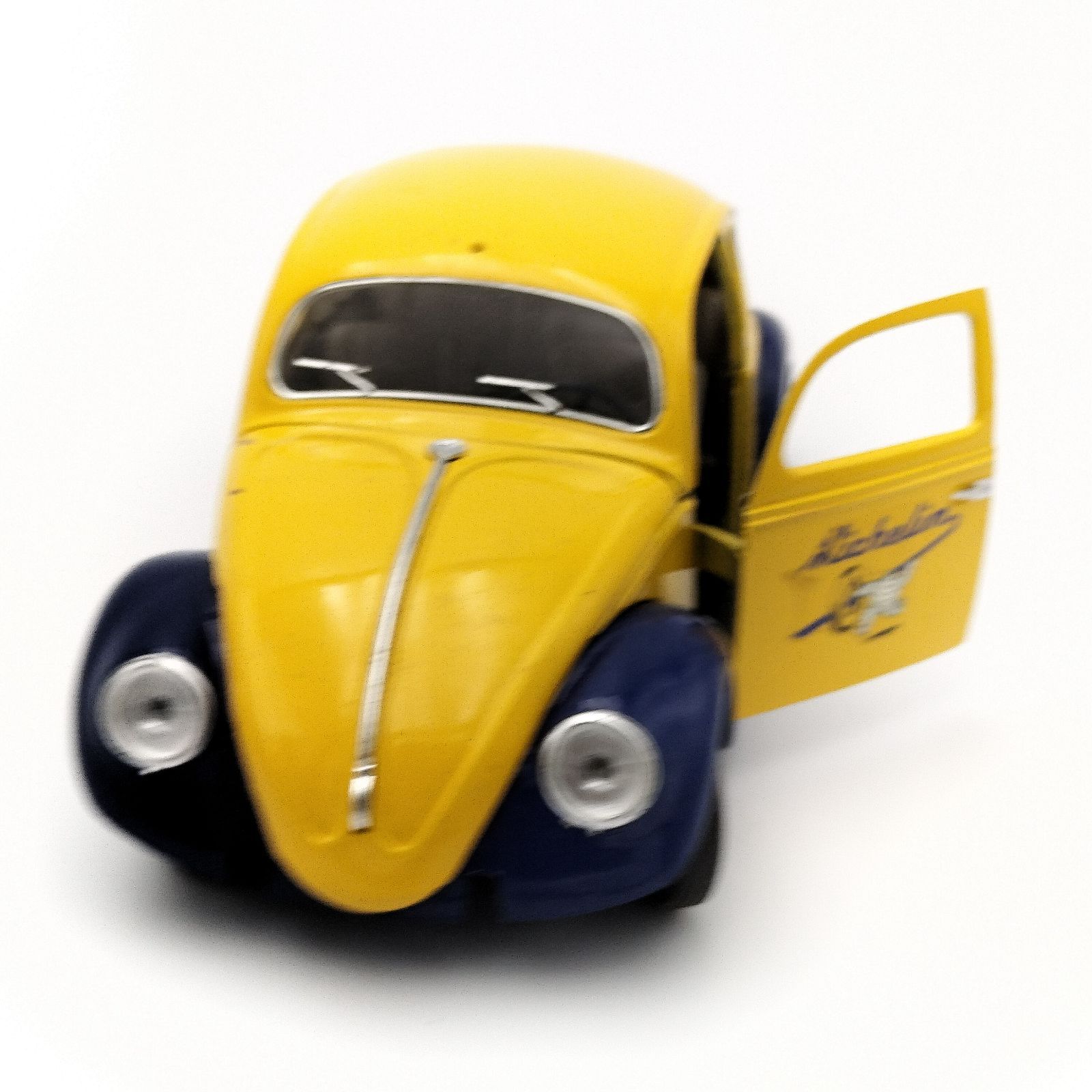 【レア】ワーゲンビートル+Michelin 1/18【solido】 レア】ワーゲン ビートル ミシュラン 1/17 Solido VW BEETLE
