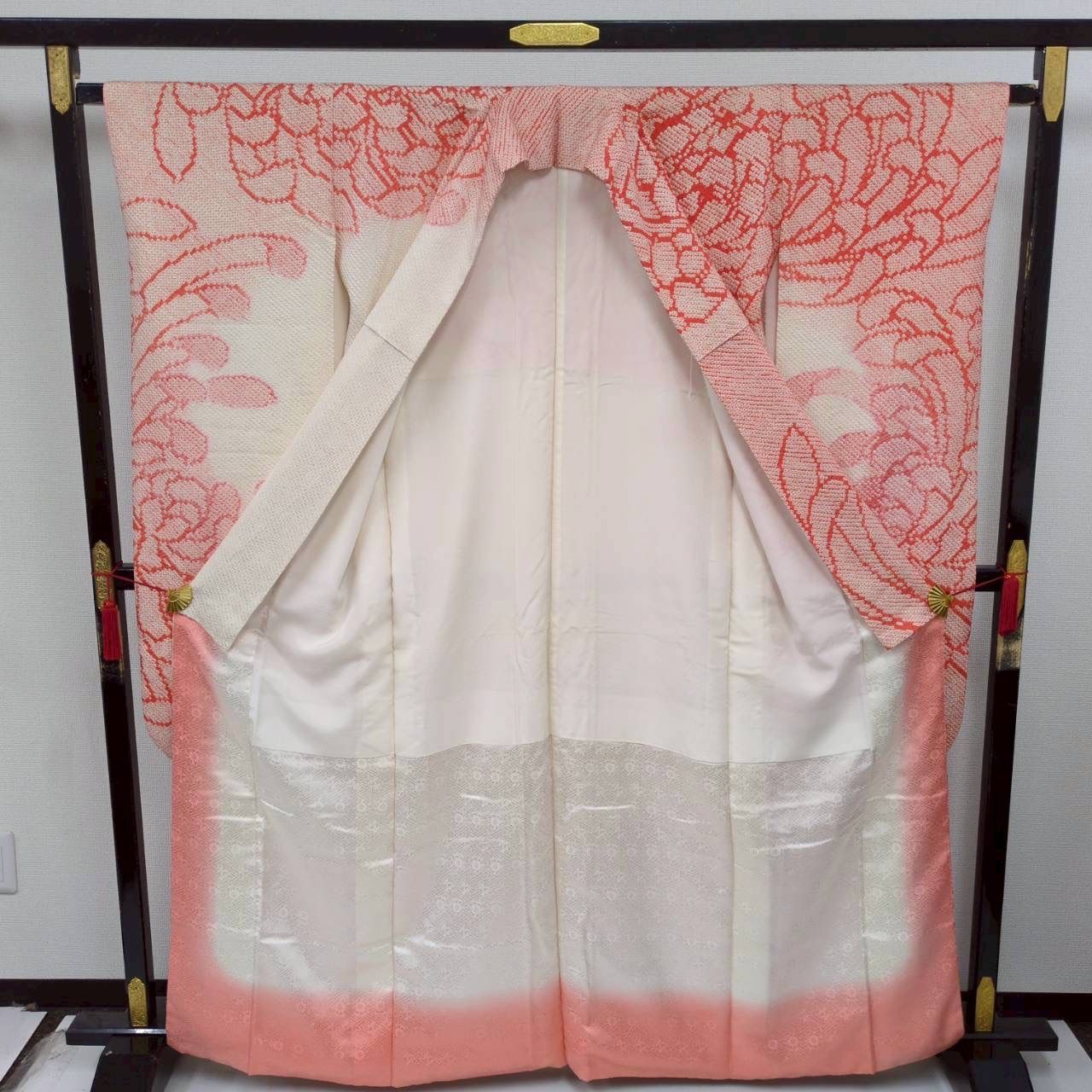 振袖 正絹 総絞り 大胆な花 優しい色味 袷 着物 MK-435