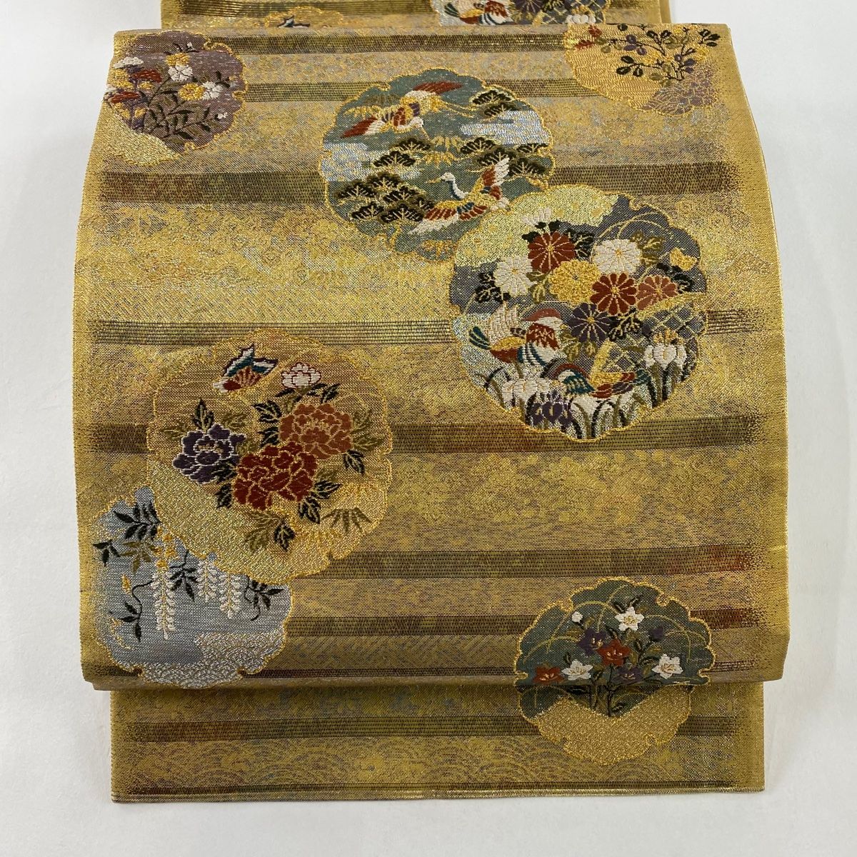 袋帯 秀品 草花 雪輪 箔 金糸 金色 六通 正絹