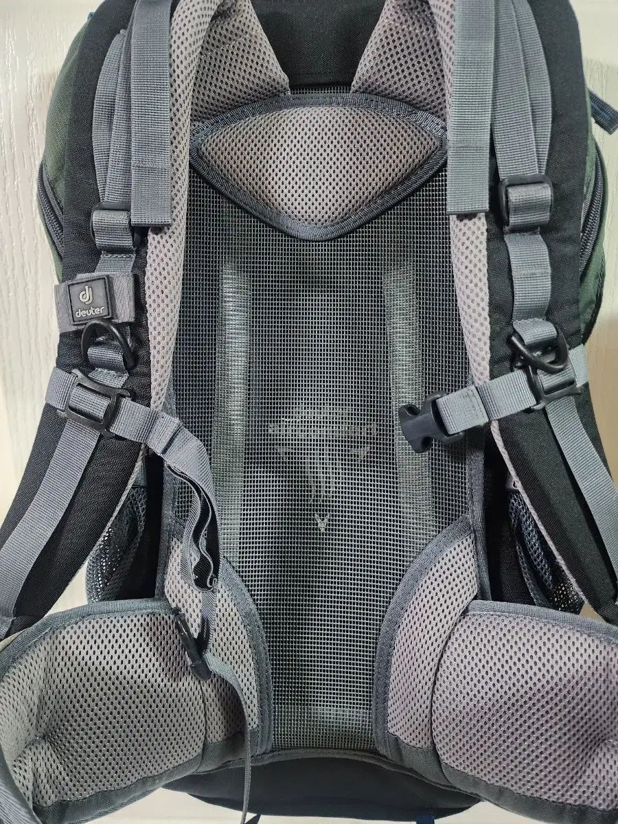 deuter₍ドイター Futura 32 登山 リュックサック