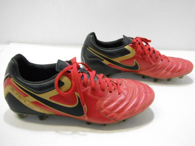 NIKE サッカースパイク ティエンポ スーパーリゲラ3 レッド 27cm