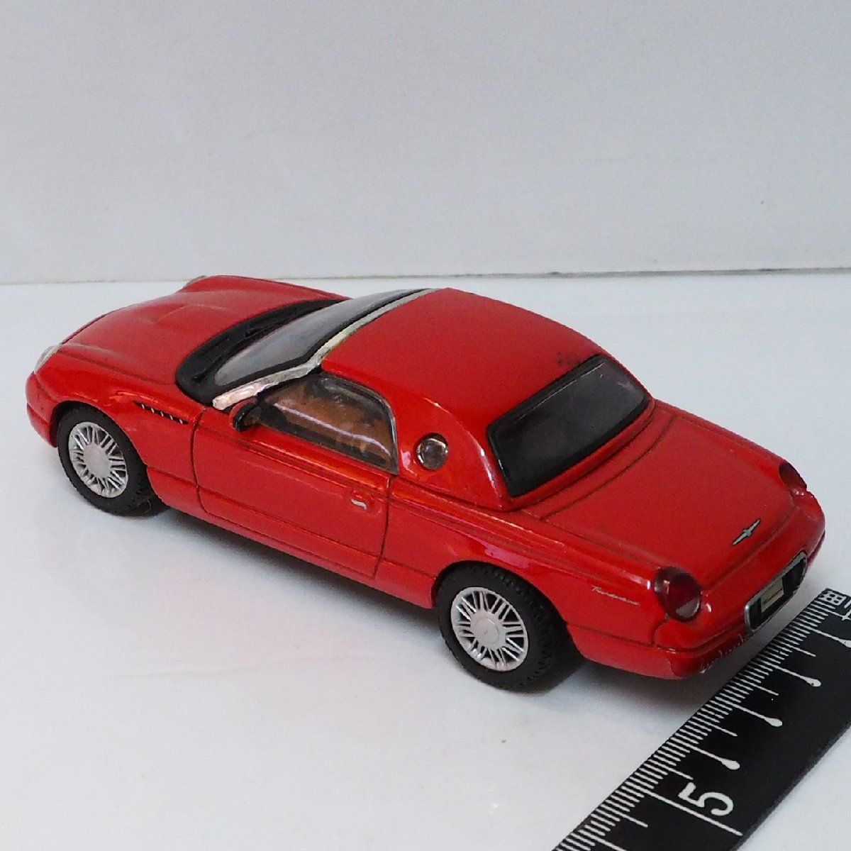 Maisto【フォード サンダーバード ショーカー FORD THUNDERBIRD SHOW