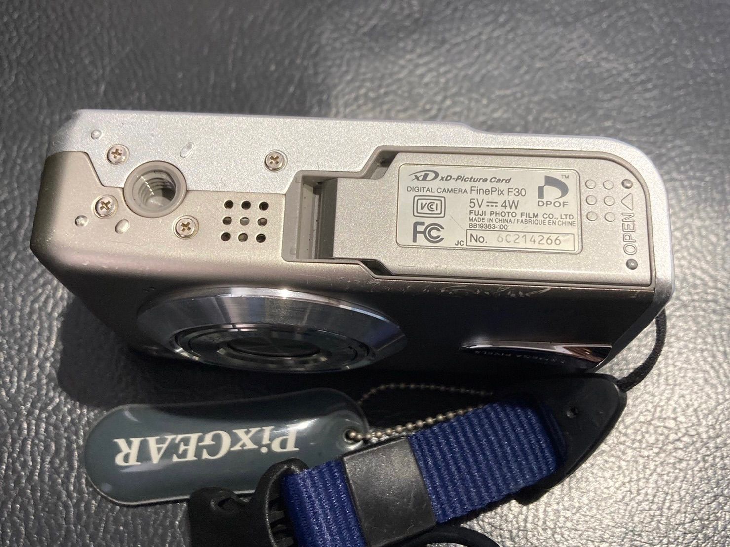 FUJIFILM FinePix F30 動作確認済み - メルカリ