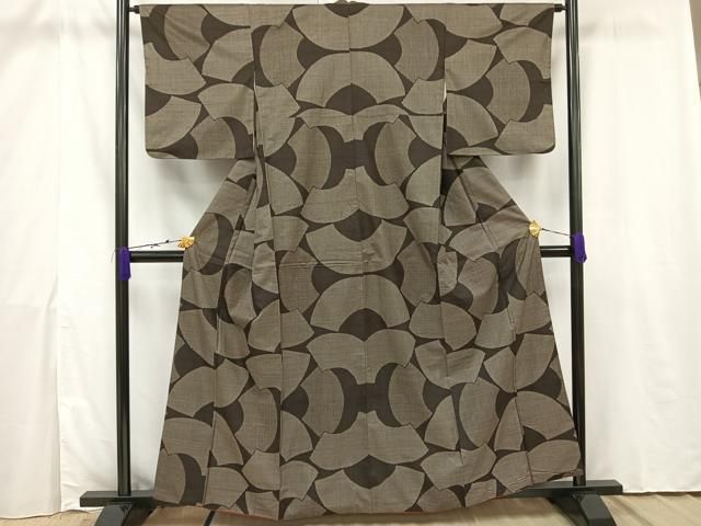 平和屋着物○本場大島紬 7マルキ 色紙重ね 変わり格子 正絹 逸品