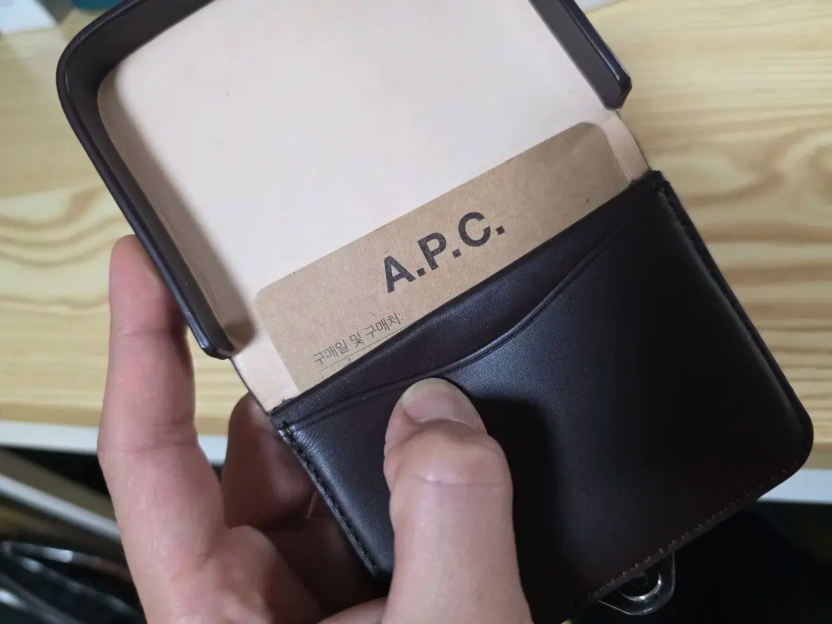 A.P.C(アー・ペー・セー) ジョシュ・コインフルス ／ コインウォレット