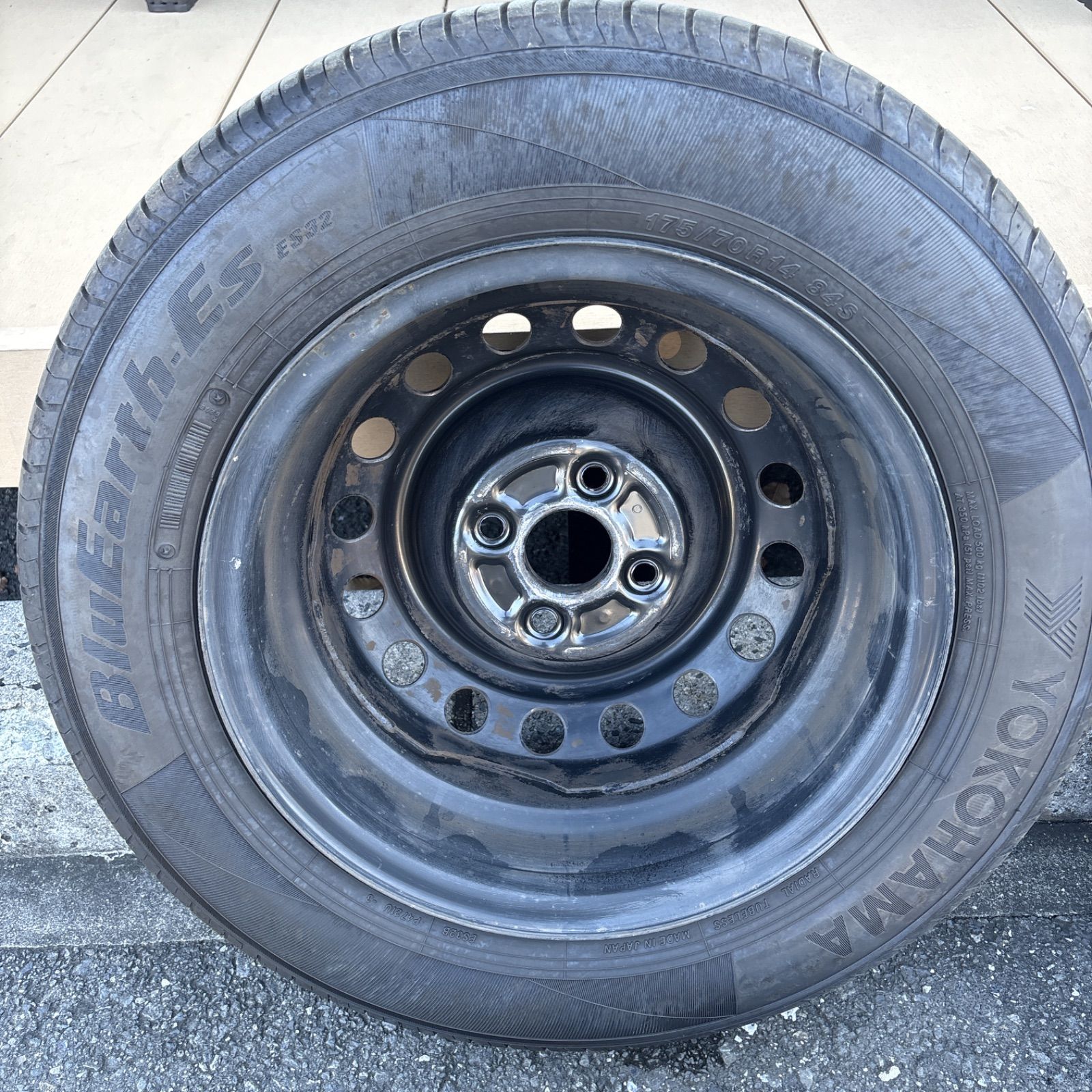 175|70R14 ブルーアース