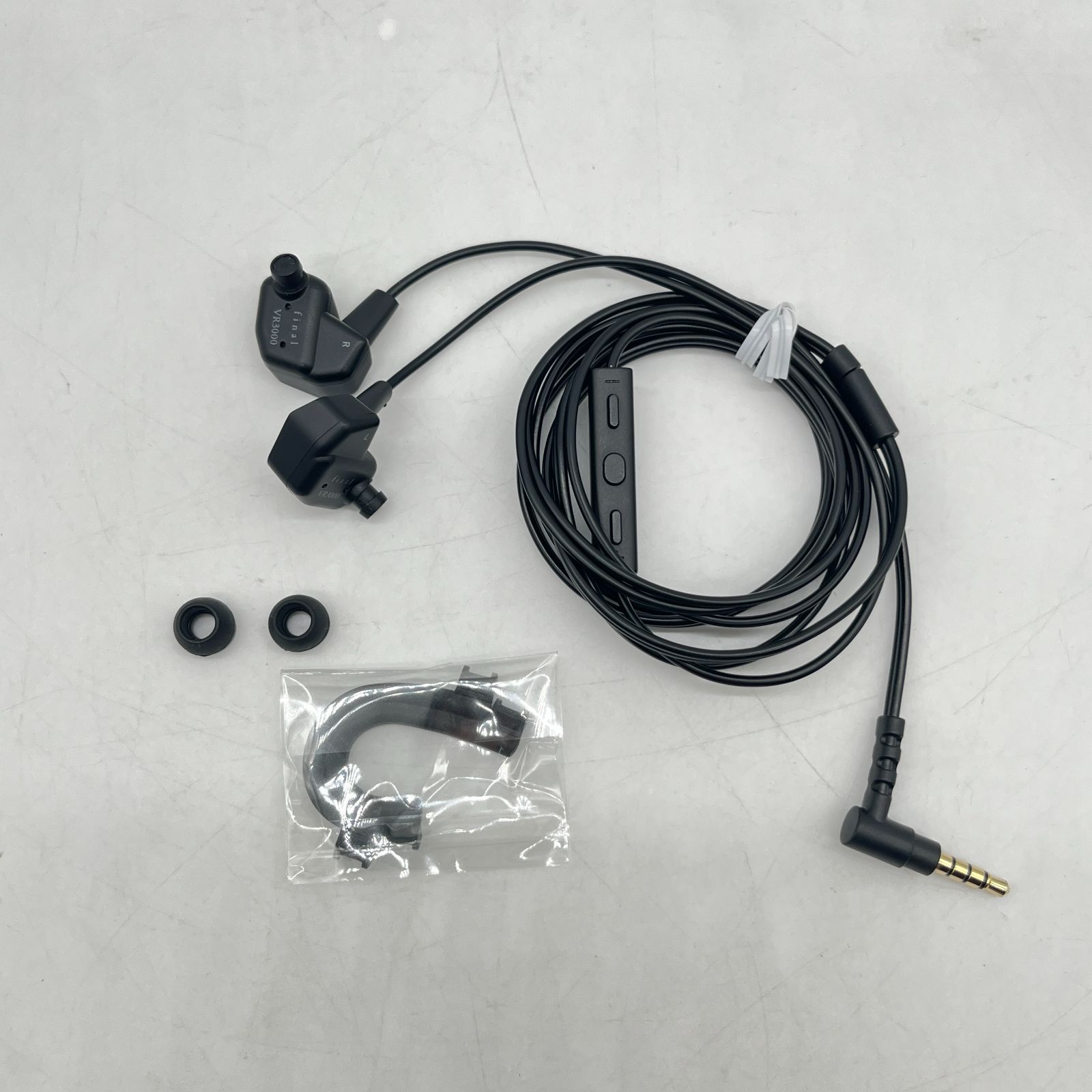 final VR3000 for Gaming Matte Black 有線ゲーミング イヤホン バイノーラル3Dサラウンド マイク付き ゲーム|VR|バイノーラル|ASMR | 360オーディオ推奨