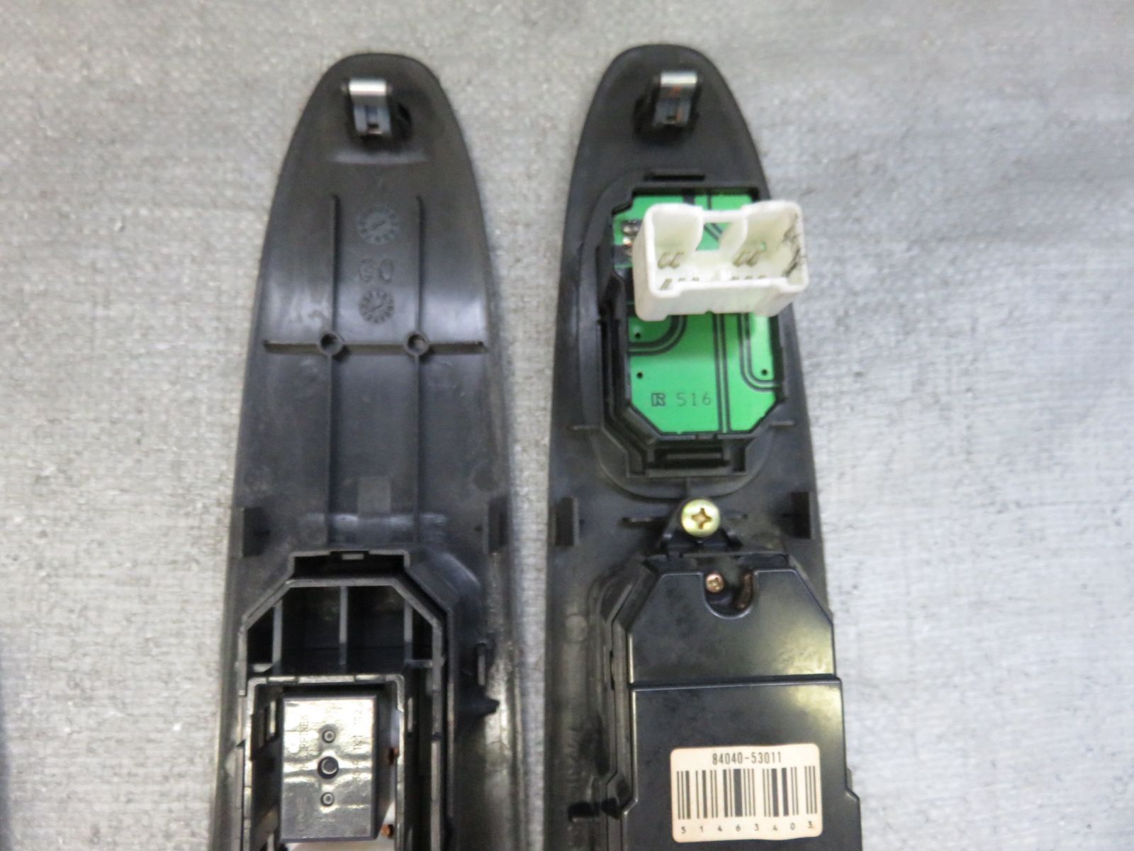 パワーウィンドウスイッチ TOYOTA 本物 アルテッツァ GF-SXE10 51acoV2WkEL._UF350,350_QL50_.jpg
