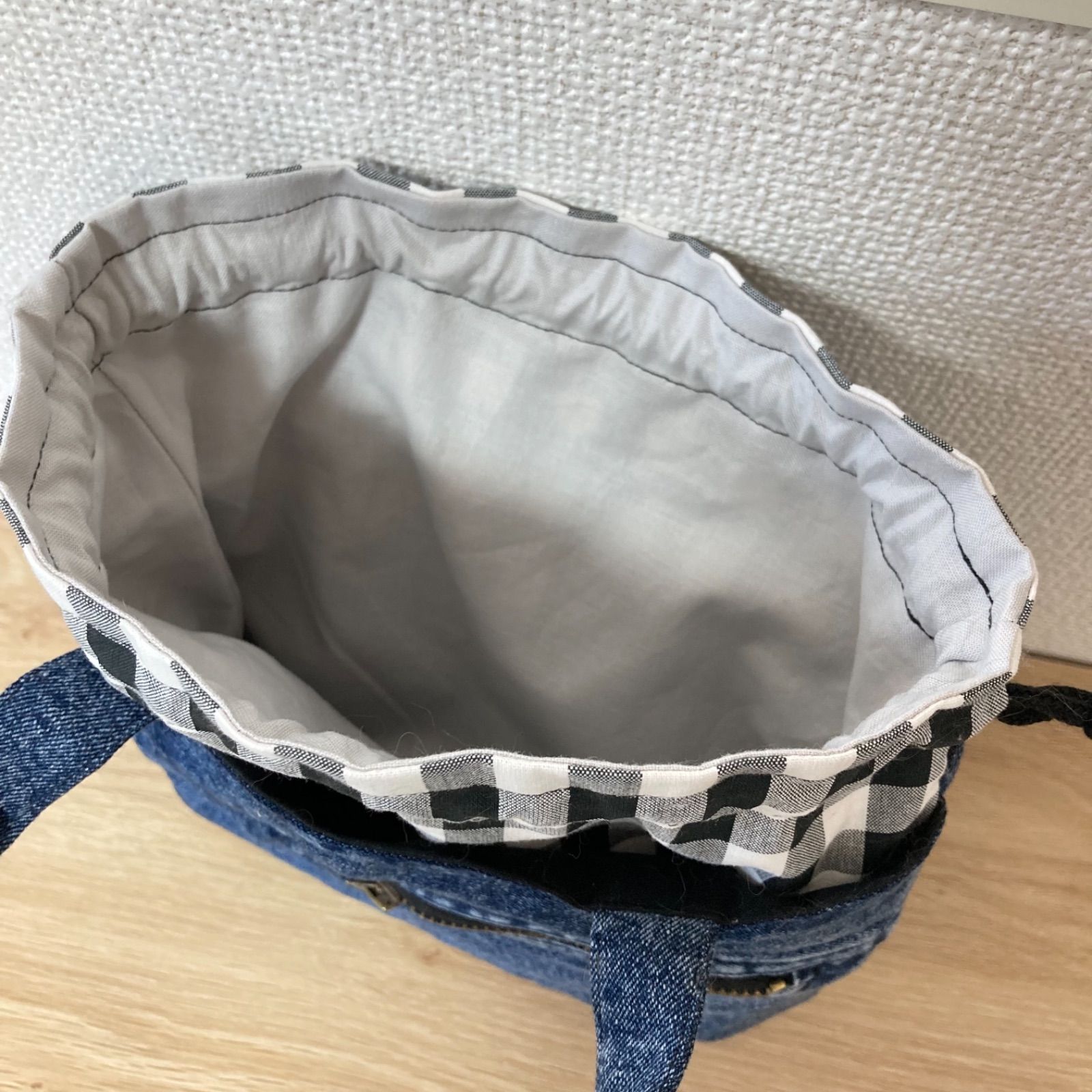 デニムリメイク あおり巾着トートバッグ🤍ハンドメイド - メルカリ