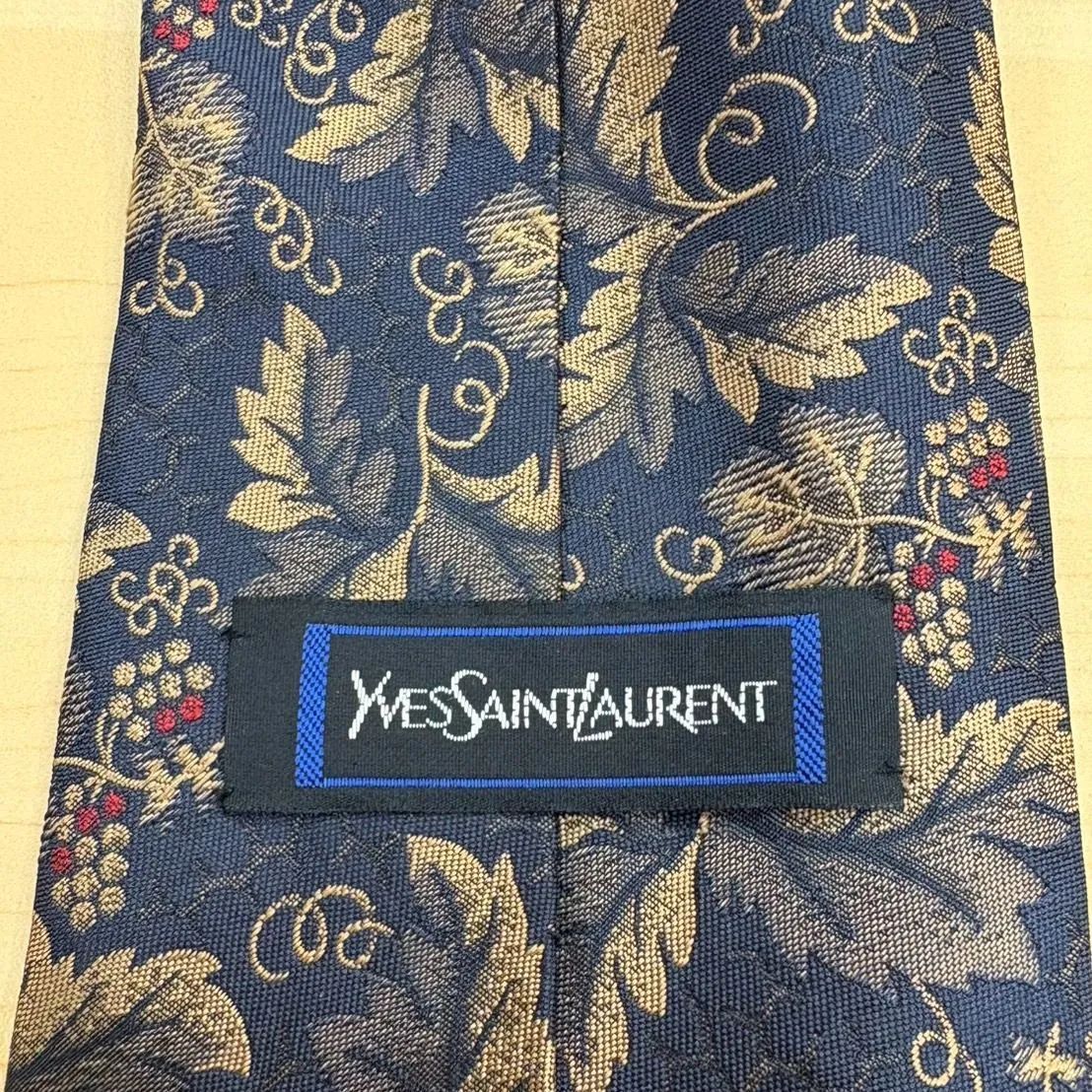 ✨高級ブランド✨】YVES SAINT LAURENT 絹100% シルク ネクタイ YSL
