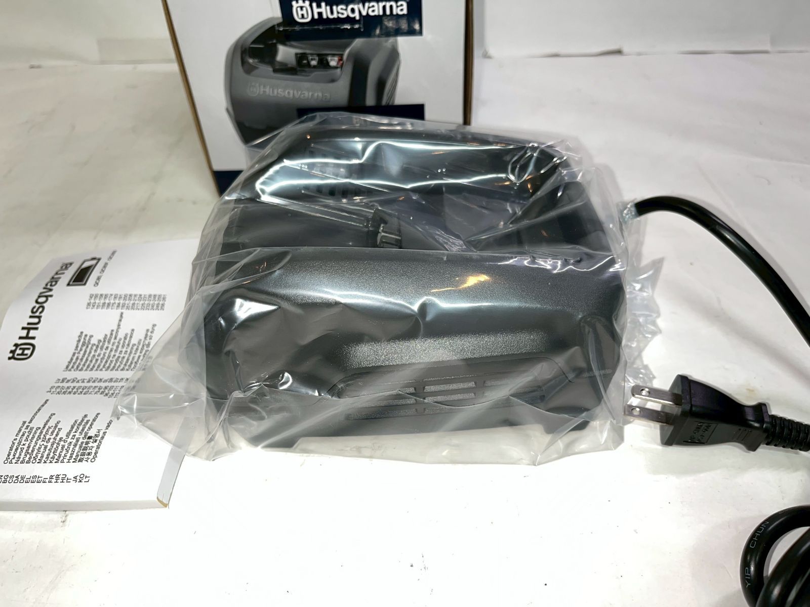 バッテリー充電器