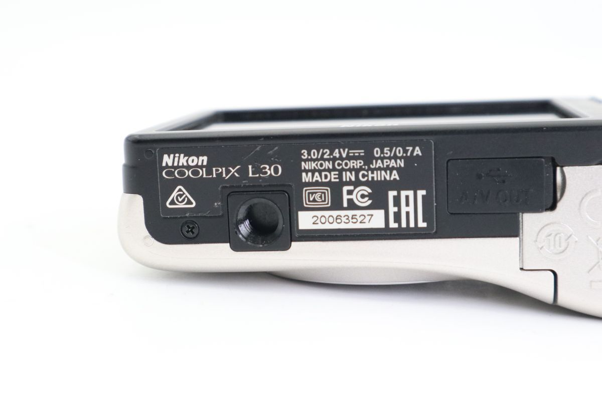 COOLPIX L30