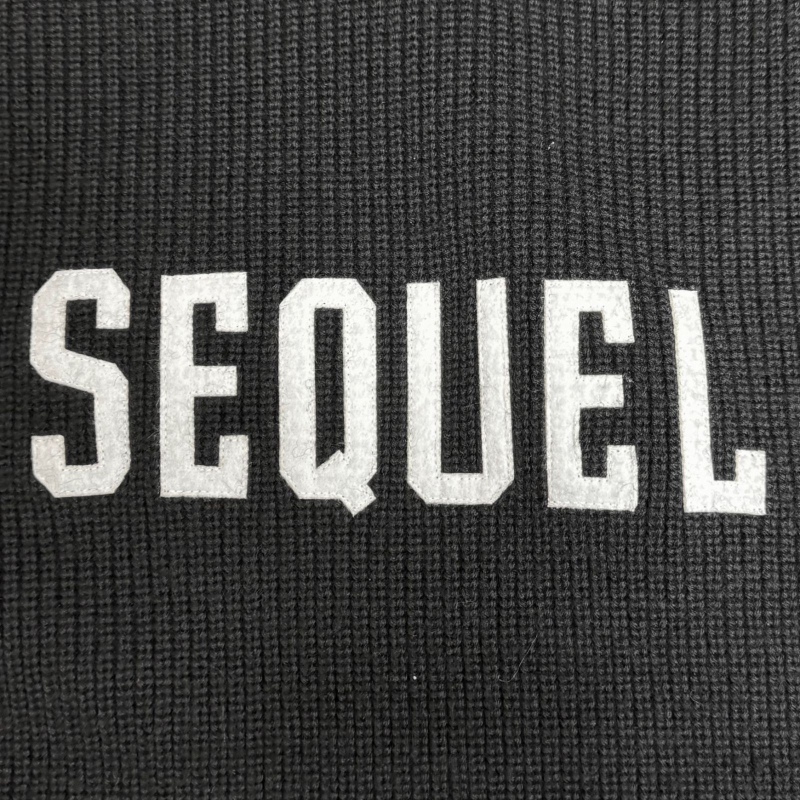 定価52800円 SEQUEL 22AW CREW NECK KNIT SQ-22AW-KN-02 ロゴ クルー 
