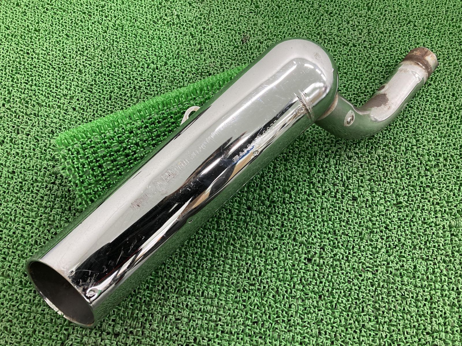エリミネーター250SE サイレンサーマフラー K170 カワサキ 純正 中古 バイク 部品 EL250A ELIMINATOR250SE 修復素材に 希少品 品薄