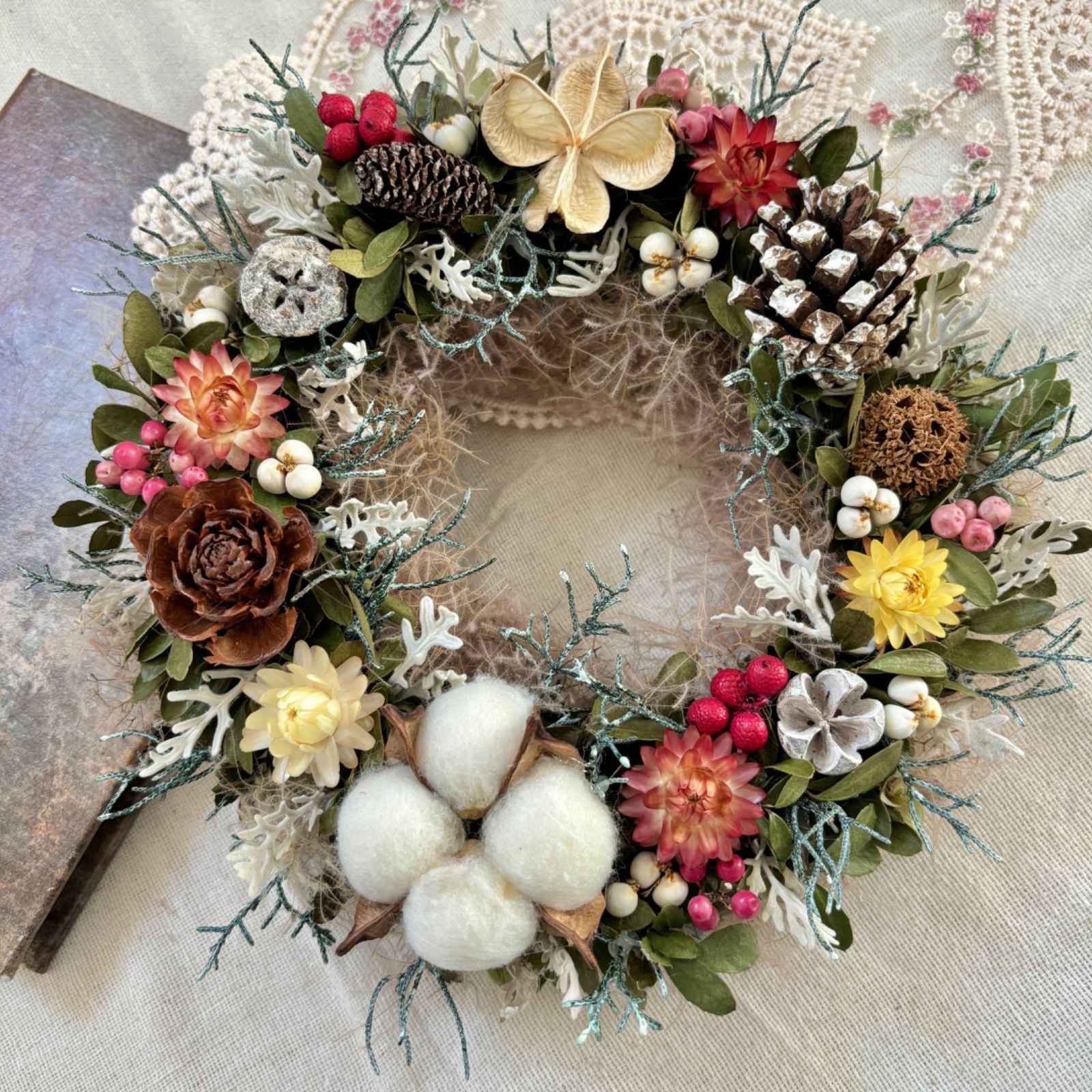 ハンドメイド ドライフラワーリース 秋色アジサイ 直径24×27 ハンドメイド ドライフラワーリース 秋色アジサイ 直径24×27