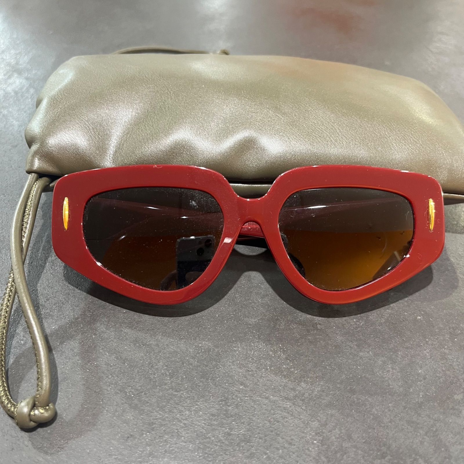 【完品】LOEWE☆サングラスLOEWE SLW 099 アナグラム　リムレス LOEWE ロエベ アナグラムロゴ金具 縁無し サングラス リムレス